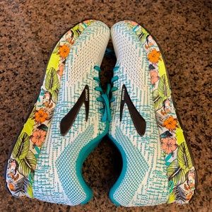 Brand new Brooks Revel 3 running sneakers